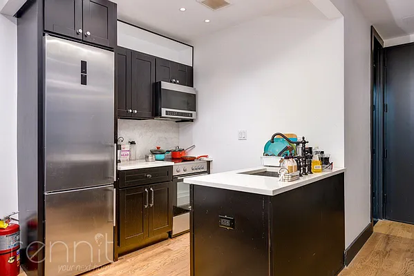 Rented by Rennit Inc. | media 35