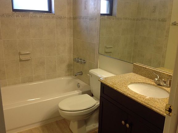 5th image of 11549 SW 6th St