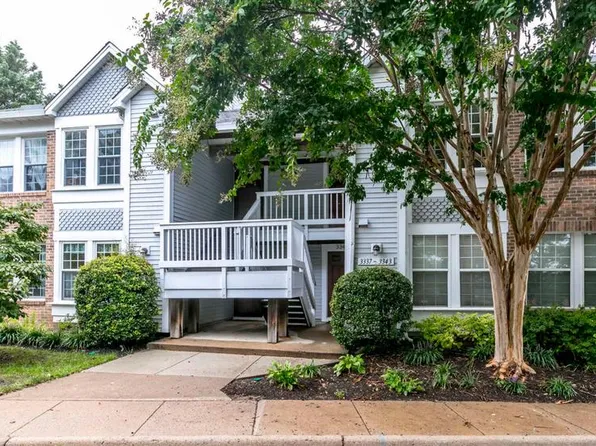 3337 Lakeside View Dr, Falls Church, VA 22041