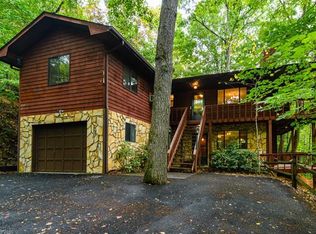 52 Mountain Crest Dr, Maggie Valley, NC 28751