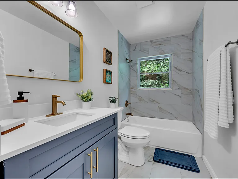 917 Forrest Dr S — Photo 22