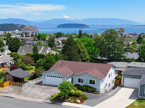 2705 H Avenue, Anacortes, WA 98221