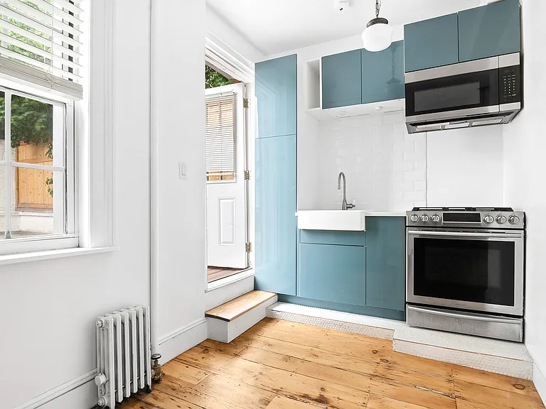 253 Wythe Ave #2 — Photo 4