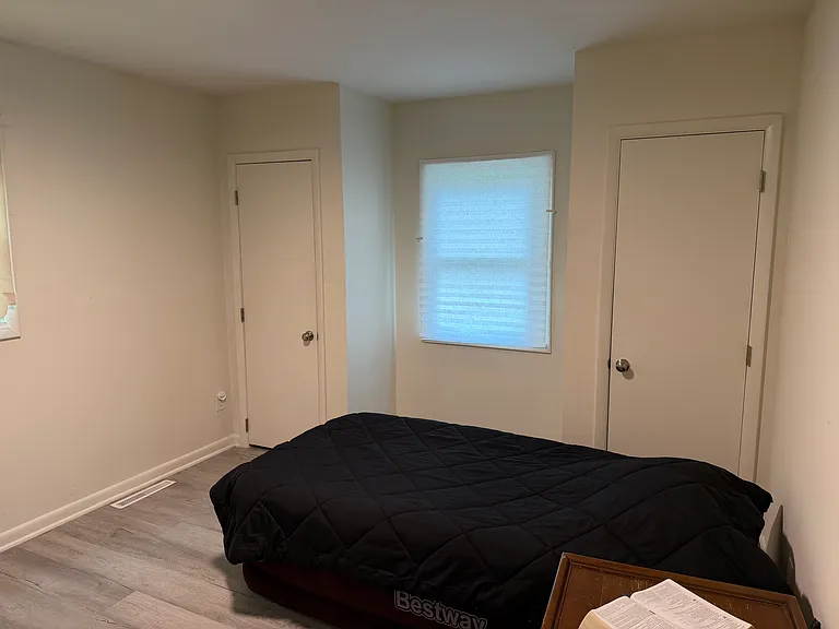 10 Burton Ave — Photo 11