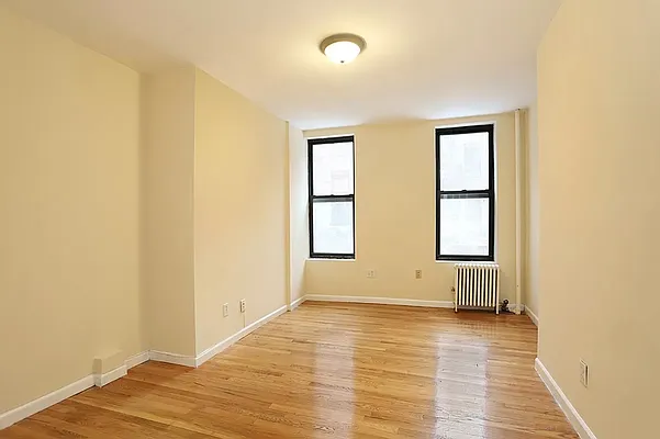 Rented by Compass | media 10