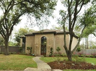 1808 Davon Ln, Houston, TX 77058