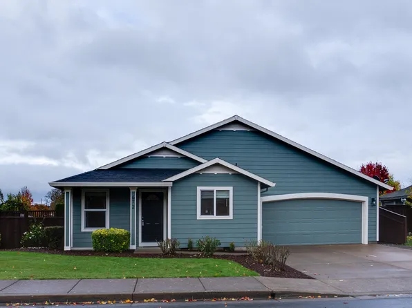 672 N Coolidge St, Carlton, OR 97111