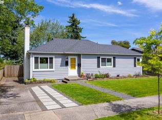 11725 NE Siskiyou St, Portland, OR 97220