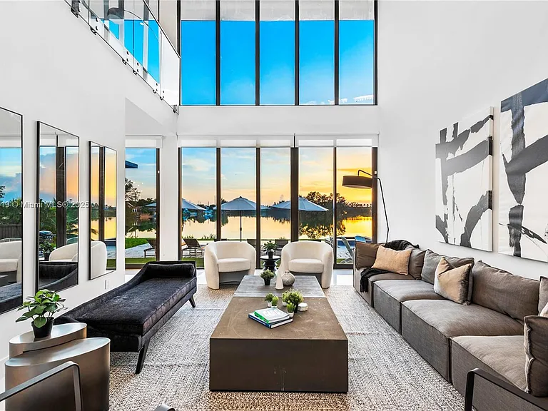 5420 SW 72nd Ave — Photo 43