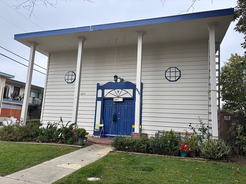1st image of 3691 Cape Cod Ct APT 3