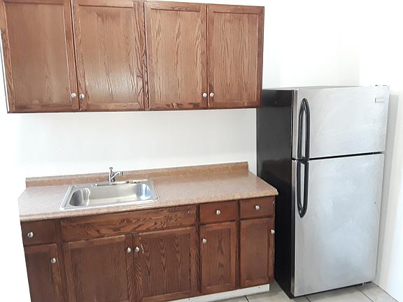 4th image of 316 S Berendo St APT 207