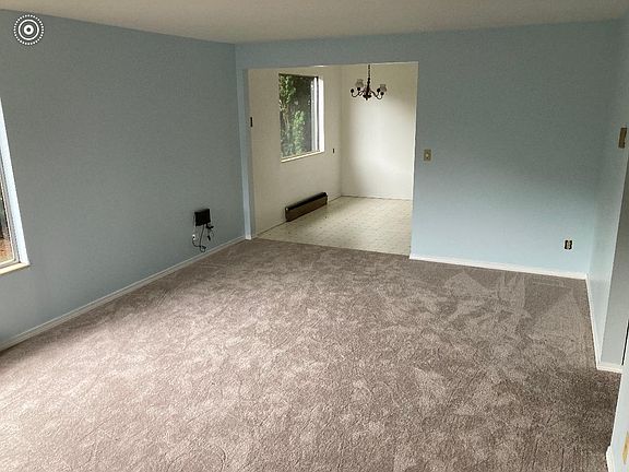 4th image of 11057 Greenwood Ave N #A