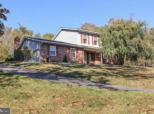 2691 Day Spring Dr, Hampstead, MD 21074
