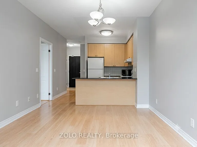 15 N Park Rd #103 — Photo 4