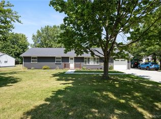 2798 Amsdell Rd, Hamburg, NY 14075