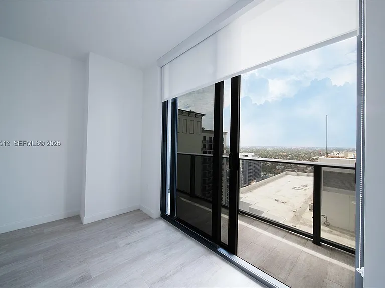 55 SW 9th St #3207 — Photo 9