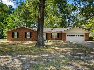 18 Hazelwood Rd, Conway, AR 72032
