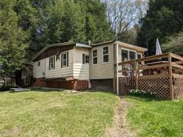 11 Turkey Nob Ln, Coudersport, PA 16915