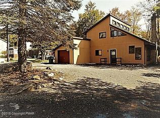 6540 Laurel Hollow Dr, Tobyhanna, PA