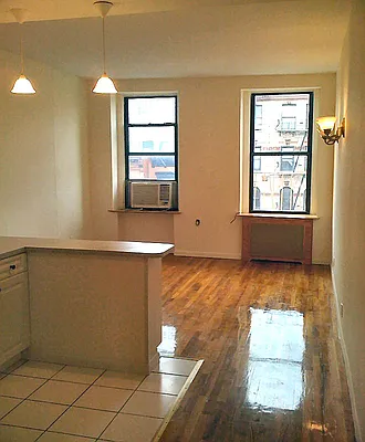 Rented by City Connections Realty | media 37