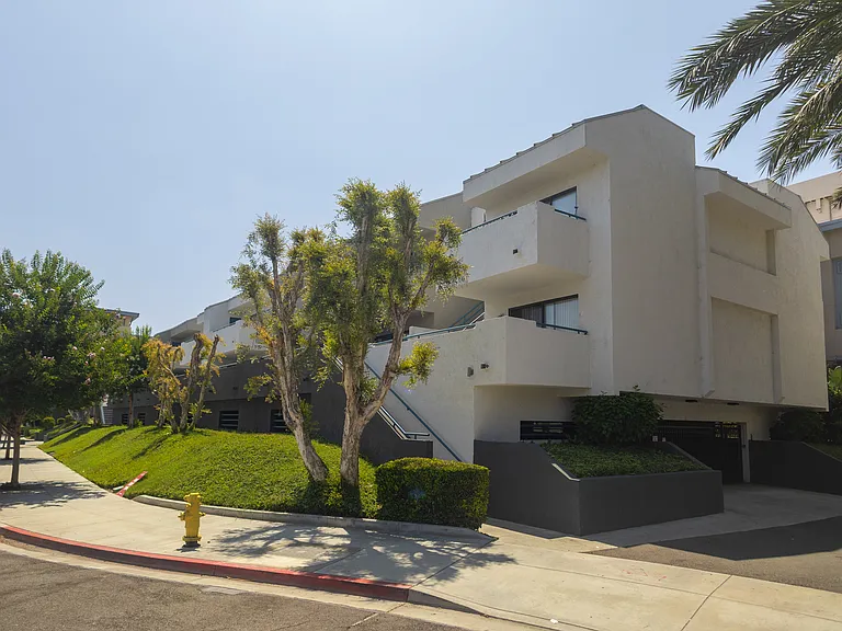 2550 College Pl #108 — Photo 27
