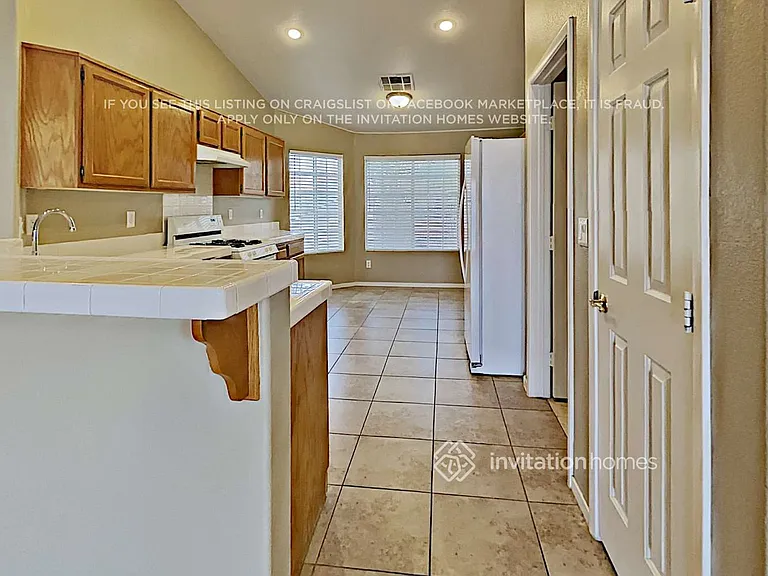 612 Grand Revere Pl — Photo 6