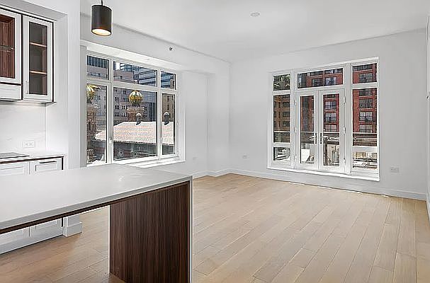 1st image of 115 E 55th St APT 11B
