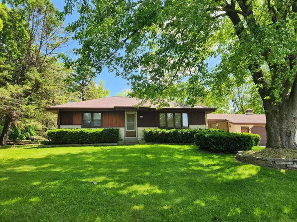 1520 State Highway 164, Hubertus, WI 53033