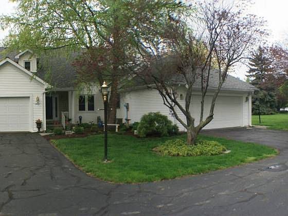 1st image of 2403 Saint James Pl