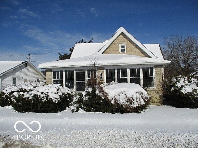 1st image of 279 E Franklin St