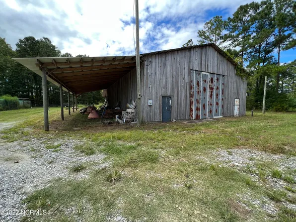 244 Pamlico Beach Road, Belhaven, NC 27810
