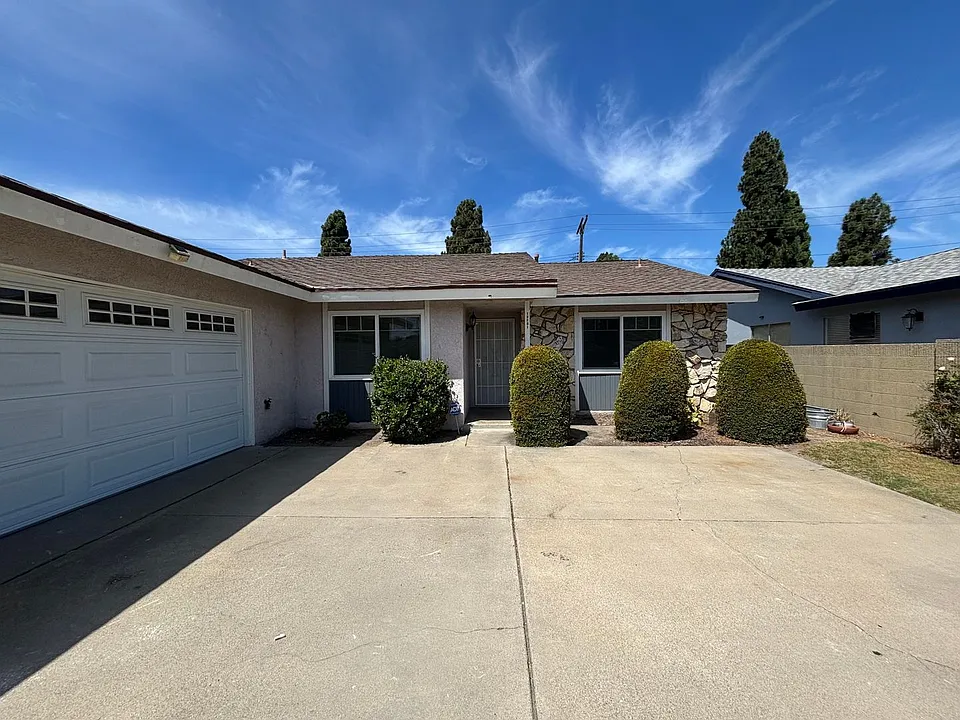 12281 Casper St