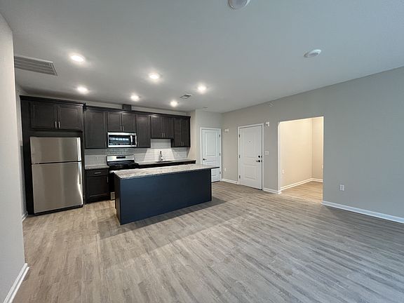 122 Tower Ridge Circle Middletown NY Kitchen View