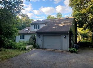 303 Turtleback Rd, Barnstable, MA 02630