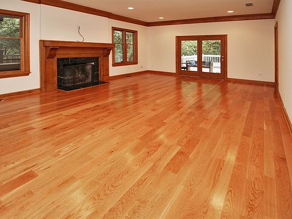 5th image of 113 Highland Manor Ct S