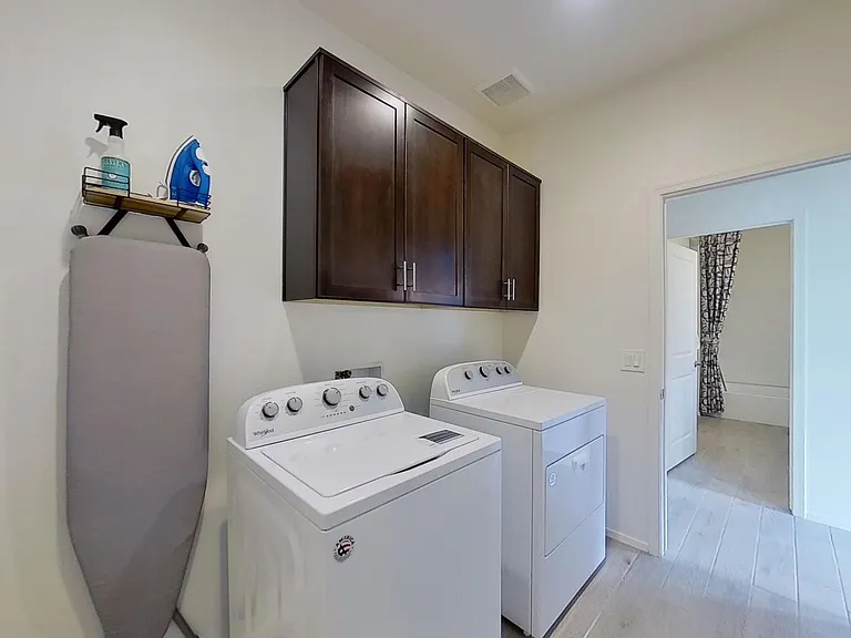 14091 E Golden Oaks Rd — Photo 19