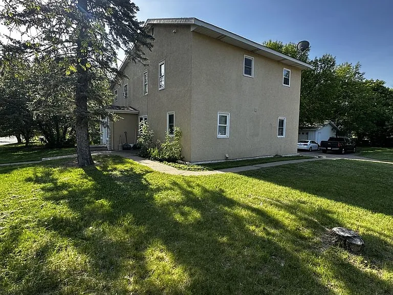 802 Quince St — Photo 2