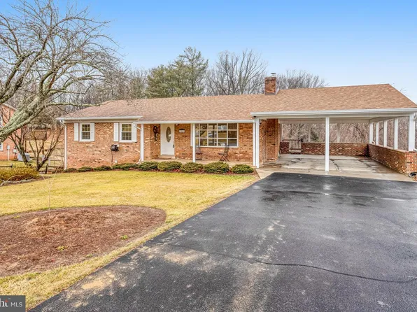 9808 Evans St, Manassas, VA 20111