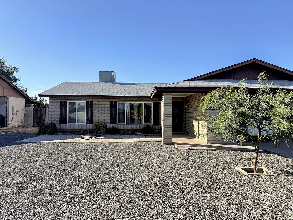 1st image of 4638 S Parkside Dr