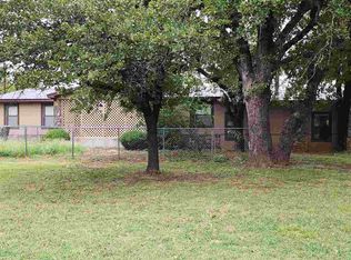 15762 NE Tony Creek Rd, Apache, OK 73006