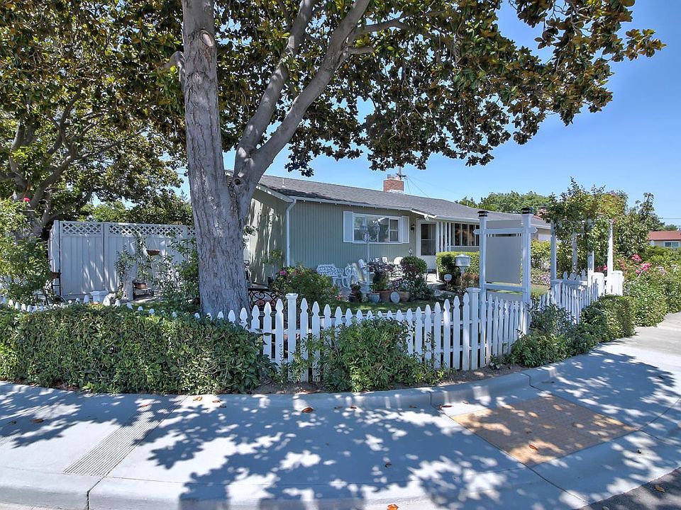 1st image of 772 Los Olivos Dr
