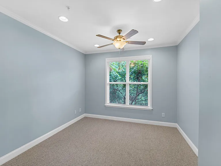 1000 E Woodlawn Rd #417 — Photo 17