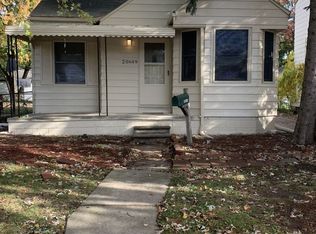 20649 Kenosha St, Harper Woods, MI 48225