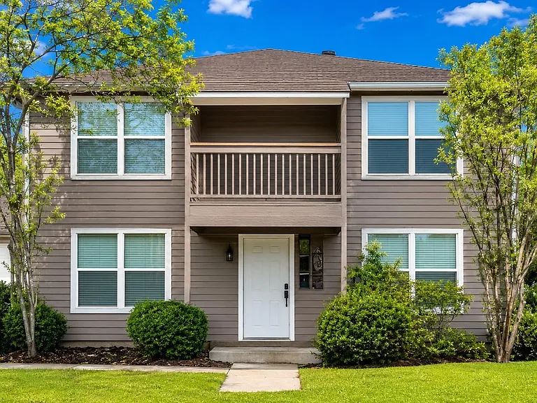 256 E Pecan Ln #3 — Photo 1