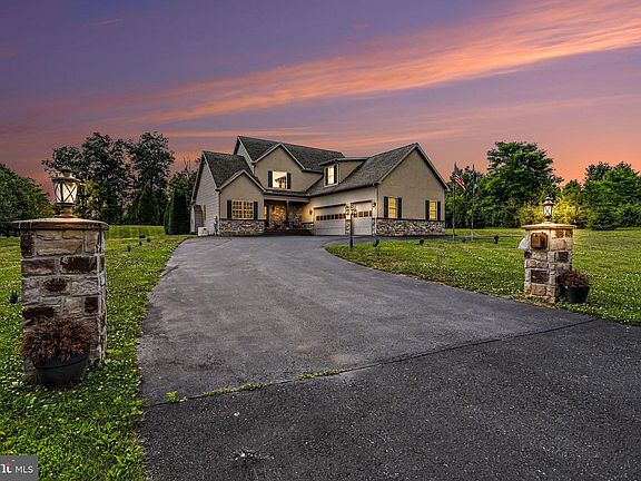 2nd image of 654 Old Quaker Rd