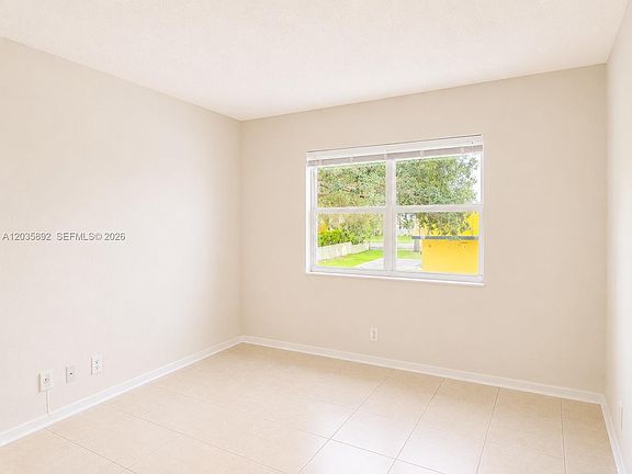 5th image of 280 S Cypress Rd APT 310