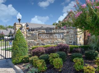 30 Stonegate Ct, Fort Smith, AR 72916