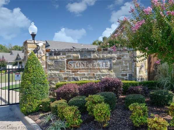 30 Stonegate Ct, Fort Smith, AR 72916