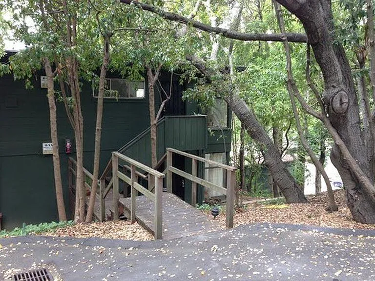 ground level flat