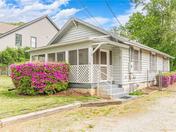 3104 Jackson St, Hapeville, GA 30354